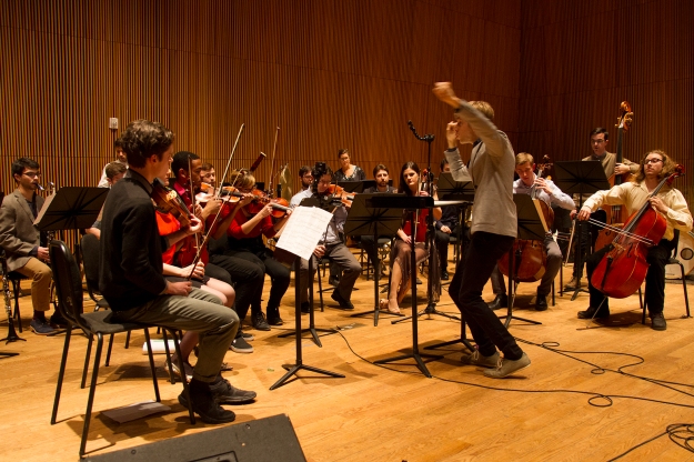 David Bloom conducts Contemporaneous at DiMenna © 2015 Dominica Eriksen. Used with kind permission.